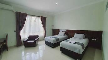 Aries Biru Hotel & Villa