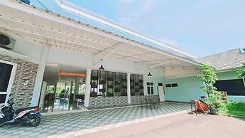 Aries Biru Hotel & Villa