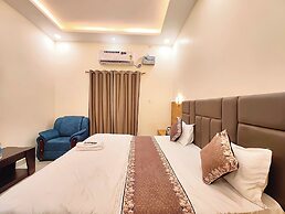 Hotel V Palace Ayodhya