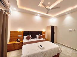 Hotel V Palace Ayodhya