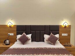 Hotel V Palace Ayodhya