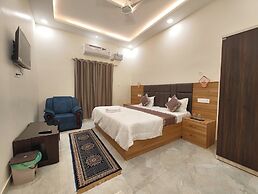 Hotel V Palace Ayodhya