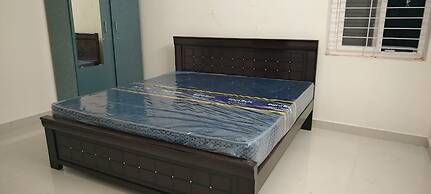 Karthikeya Guest Inn
