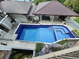 Eagle's Nest Beach Resort- Samal Island