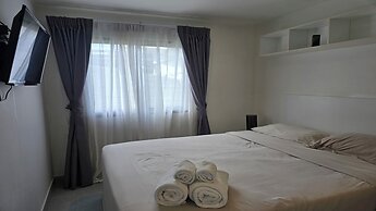 Island Escape 1BR T1-206