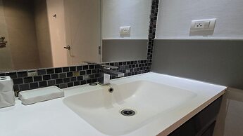 Island Escape 1BR T1-206