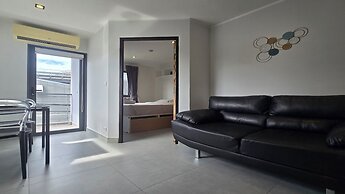 Island Escape 1BR T1-206