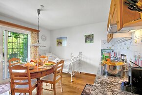 Locarno Area: Quiet Lake View Escape 2