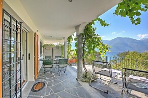 Locarno Area: Quiet Lake View Escape 2