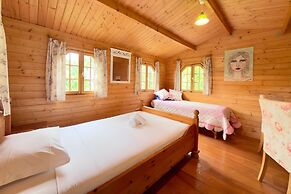 Locarno Area: Quiet Lake View Escape 2