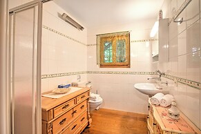 Locarno Area: Quiet Lake View Escape 1