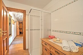 Locarno Area: Quiet Lake View Escape 1