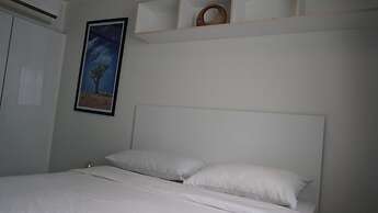 Bright & Breezy -1BR T1 211