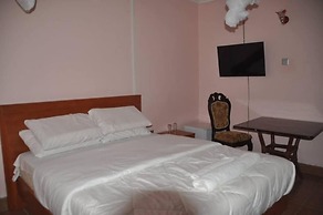 Esiram Hotel Narok