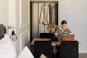 OLD TOWN Charm & Chic by Downtown Apartments