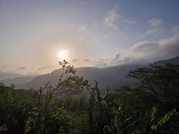 Aruni Villa - Knuckels Range