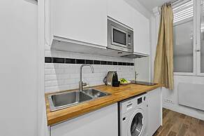 Stylish 1BR Flat Near Luxembourg Gardens