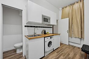 Stylish 1BR Flat Near Luxembourg Gardens