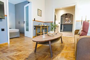 Acropolis Luxury Retreat