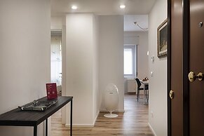 Quinto Modern Flat by Wonderful Italy