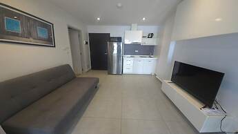 Boutique Comfort 1BR T2-410