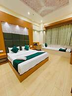 Hotel BKC Majestic