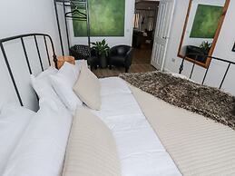 Canal View Apartment