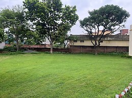 ThE MeHrOtRa ReSoRt