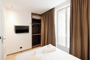 Les Suites Tour Eiffel