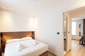 Les Suites Tour Eiffel