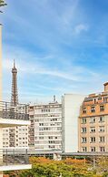 Les Suites Tour Eiffel