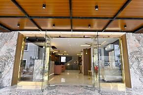 Carry Plus Hotel