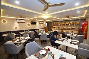 Carry Plus Hotel