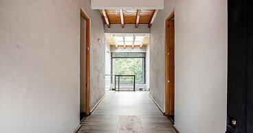 Villa Napoli - Forest retreat