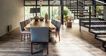 Villa Napoli - Forest retreat