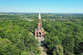Dom Nazaret - Close to Airport 24h