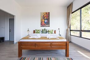 Villa with Jacuzzi &Stunning Seaview V30