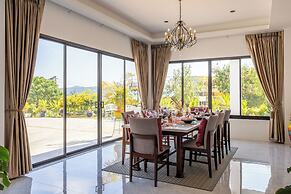 Villa with Jacuzzi &Stunning Seaview V30