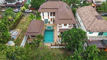 5BR Tropical Villa Pool & Garden V45