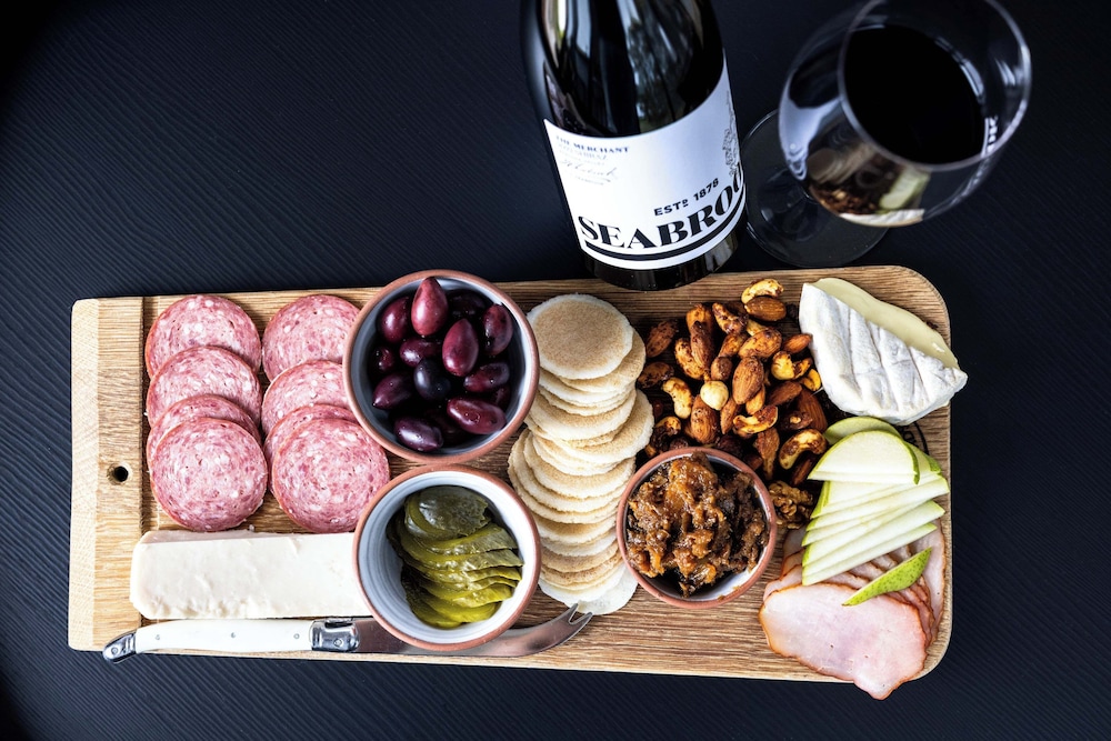 Seabrook Vineyard Retreat