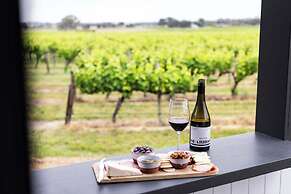 Seabrook Vineyard Retreat