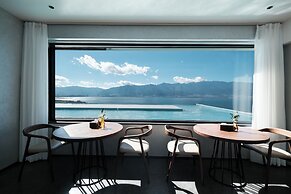Dali Puyu VILLA Cliff Seaview Hotel