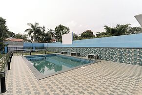 Treebo SNS Grand Inn with Swimming Pool