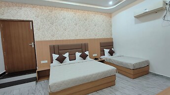 Hotel Pilgrim Near Golden Temple