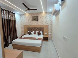 Hotel Pilgrim Near Golden Temple