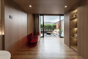 Leshan Manfu Hotel