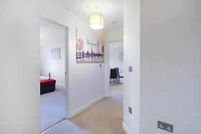 Alder House Serviced Apt. Maidenhead