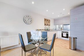 Alder House Serviced Apt. Maidenhead