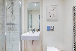 Alder House Serviced Apt. Maidenhead