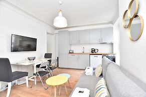 Charming 1br/4p Apartment - Louvre Museum